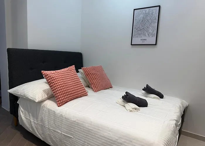 Renovated Premium With Free Parking Διαμέρισμα