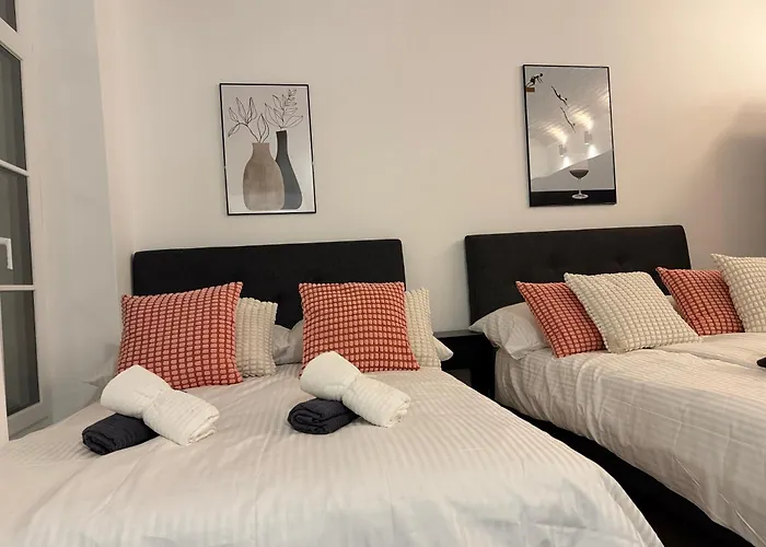 Renovated Premium With Free Parking Διαμέρισμα