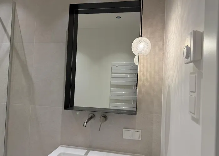 Renovated Premium With Free Parking Διαμέρισμα